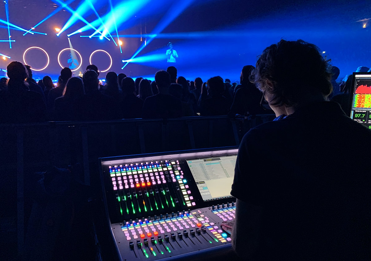 Lukas Graham Monitor Position and Mixer